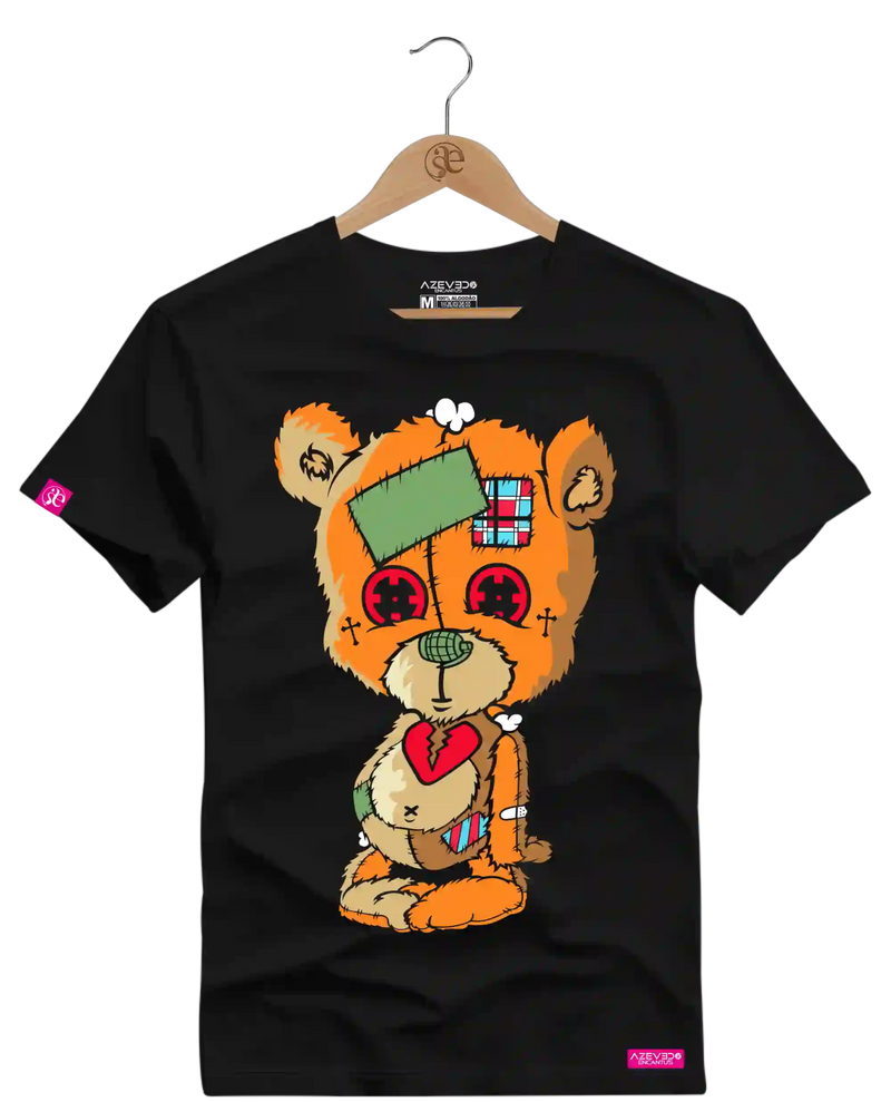 Camiseta Algodão Premium Estampa Urso Remendado - Azevedo Encantu's